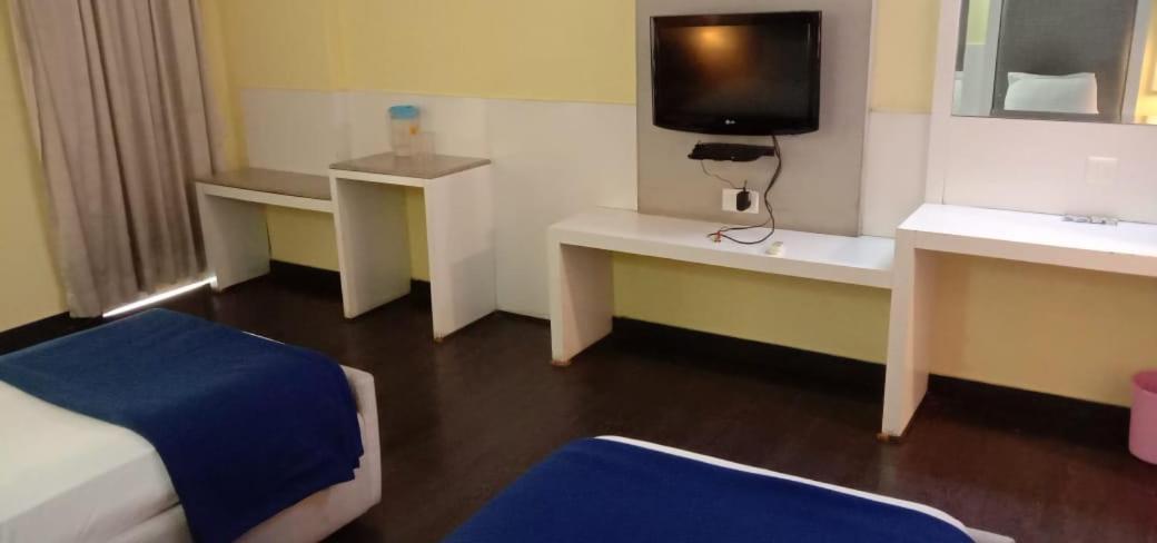 Hotel Jaya International 하이데라바드 외부 사진